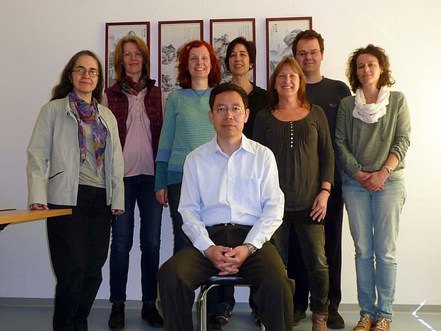 Teilnehmer eines Tuina Seminars Gruppenfoto mit Seminar Teilnehmern